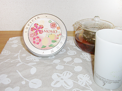 ももの香りに癒されますｂ